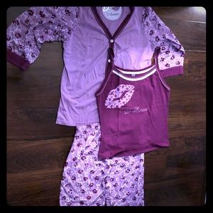 Never worn pjs made in Colombia